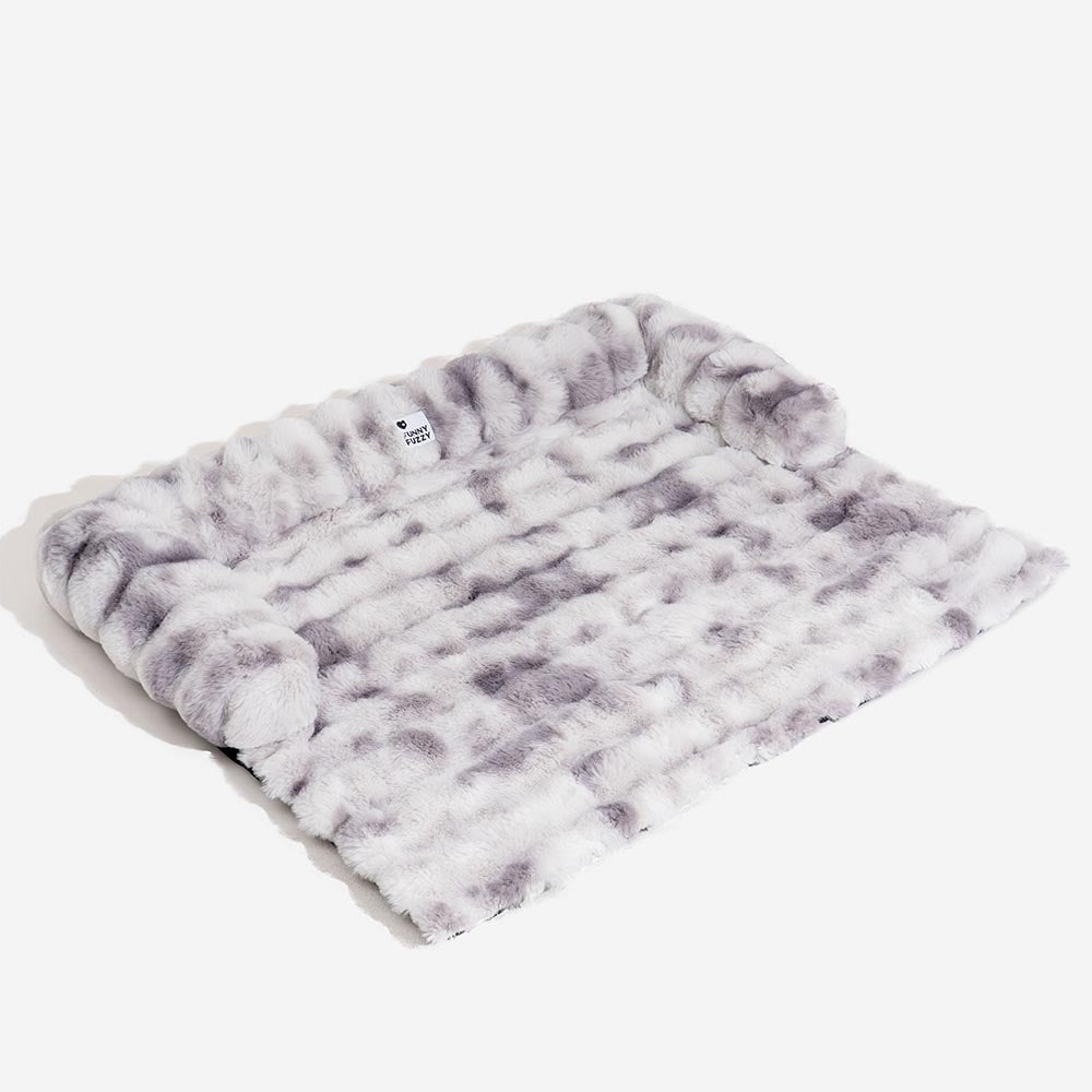Vesta - Plush Calming Dog Sofa Protector Mat, Machine Washable