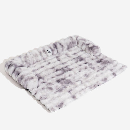 Vesta - Plush Calming Dog Sofa Protector Mat, Machine Washable