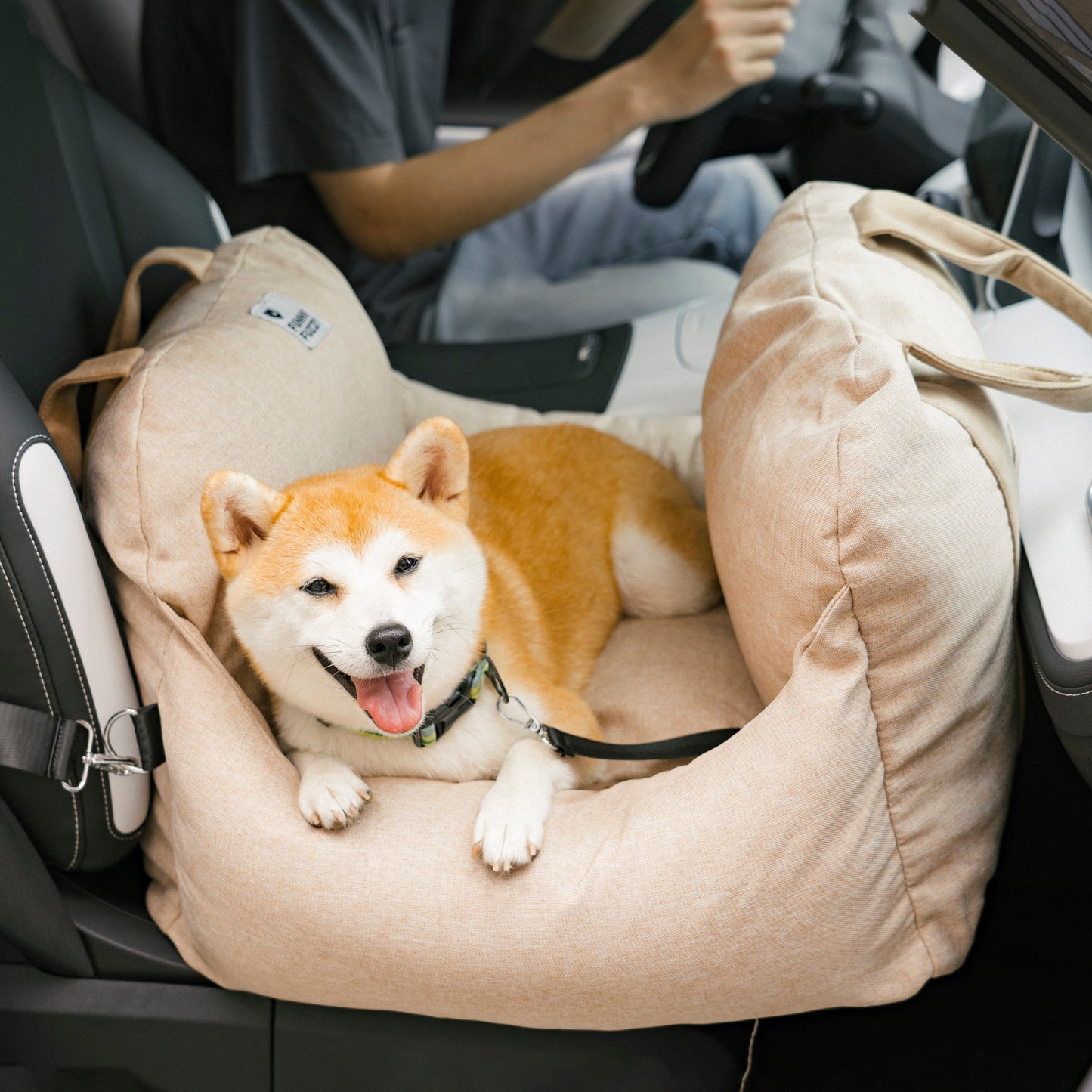 Linden - Dog Car Seat Bed with Safety Buckle, Dual-Use