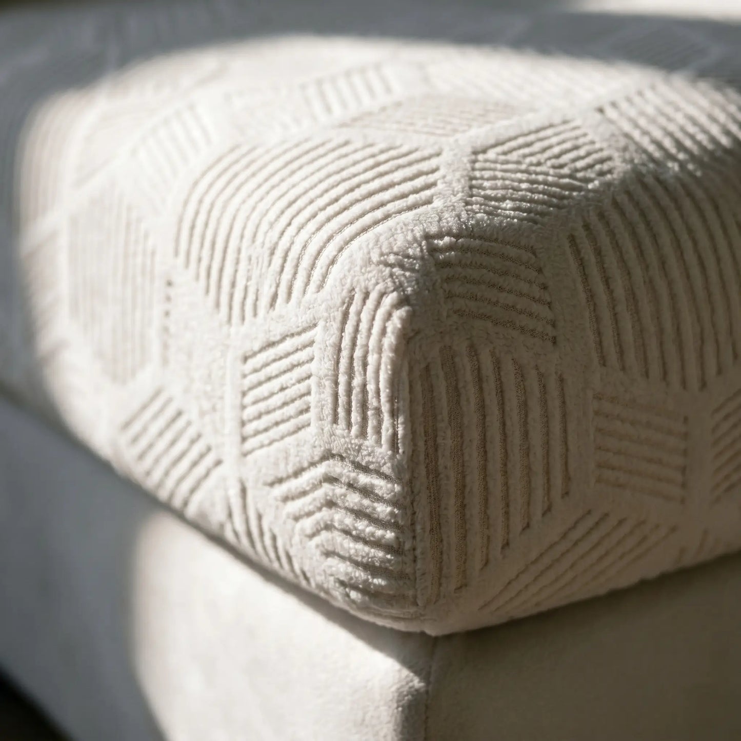 Dale honeycomb jacquard weave detail