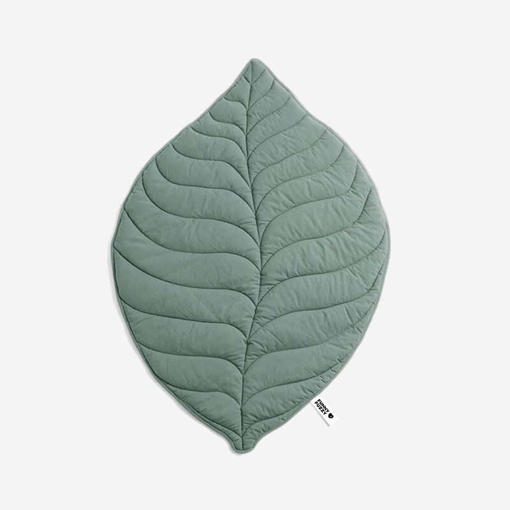 Hadley - Leaf-Shaped Dog Blanket in Cotton and Polyester
