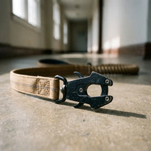 Holme bungee leash detail
