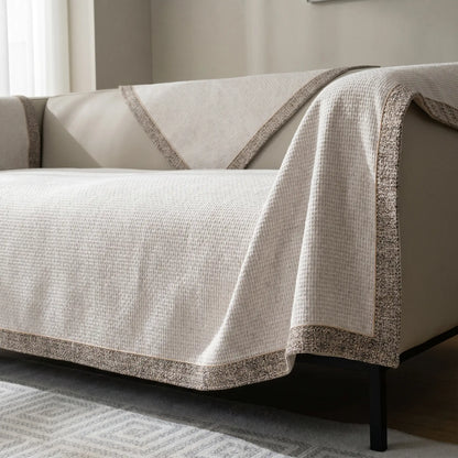 Linnet couch cover detail