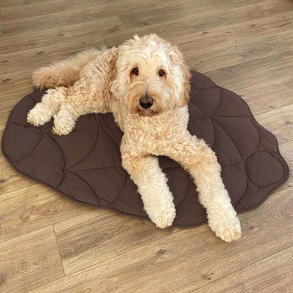 Hadley - Leaf-Shaped Dog Blanket in Cotton and Polyester